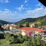 Апартаменты мансарда с фантастични гледки и две спални