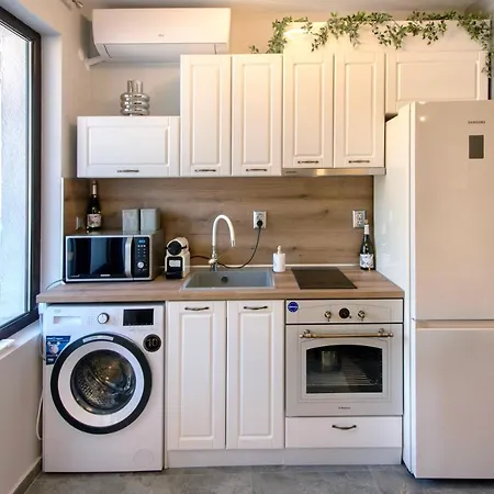 мансарда с фантастични гледки и две спални * Csepelare