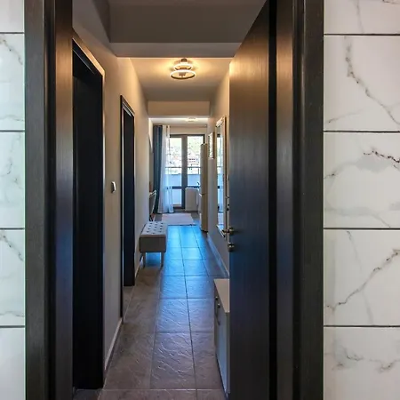 Apartamento мансарда с фантастични гледки и две спални