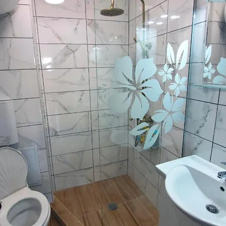 мансарда с фантастични гледки и две спални 切佩拉雷