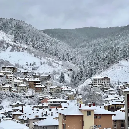 мансарда с фантастични гледки и две спални 切佩拉雷
