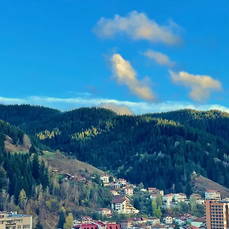 Apartman мансарда с фантастични гледки и две спални Csepelare