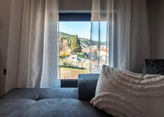 мансарда с фантастични гледки и две спални Apartmán *